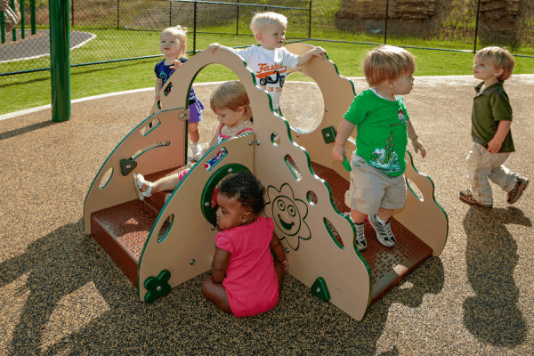 PRESCHOOLS & DAYCARES